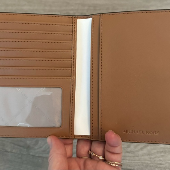 Michael Kors Brown Monogram Jet Set Passport Holder Wallet - Picture 3 of 3